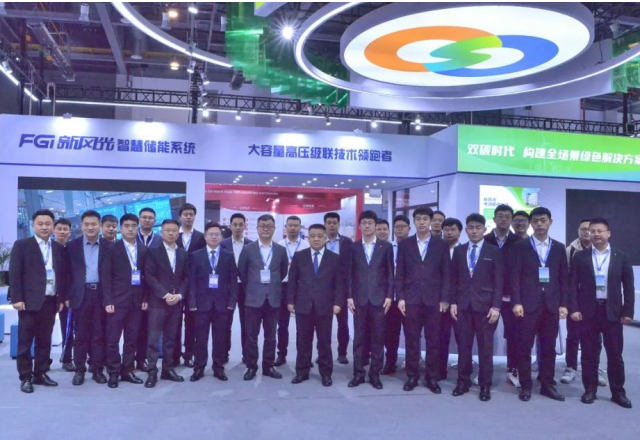 火爆亮相！新風(fēng)光龍年首展點亮“錢塘江畔”