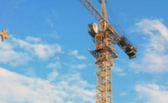 新風光FD370系列變頻器：起重行業(yè)的“智能大腦”，安全高效新保障！